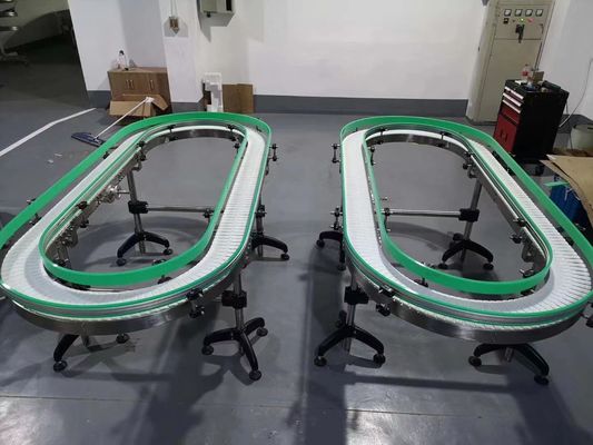 Blauwe witte groene pvc-draaikromme 90 graadtransportband 180 graadtransportband