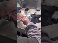 Computersystemen voor het bevestigen van schouderkussens aan armgaten en voor het naaien van randkanten